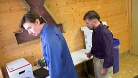Freeuse Frenzy: How Keith Initiated Jack to Office Lust