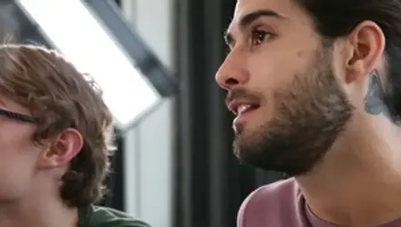 DrillMyHole.com: Very slim muscle american twink 69 in the bed