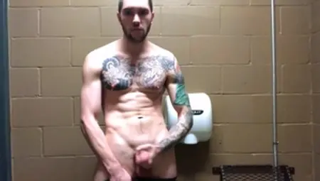 ChaosMen - Pierced Jake with european Jake Hart in restroom
