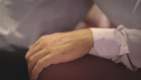 TheGayOffice.com: Rimming in hotel amongst muscled hunk