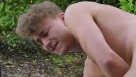 Str8 To Gay: Inked Michael DelRay flip-flop outside