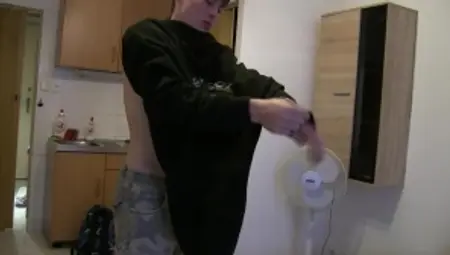 CzechHunter: Threesome in the train