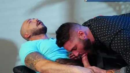 Fisting Central: Pierced jerking big dick