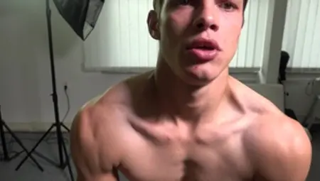 EastBoys - Muscled latino amateur wishes sex