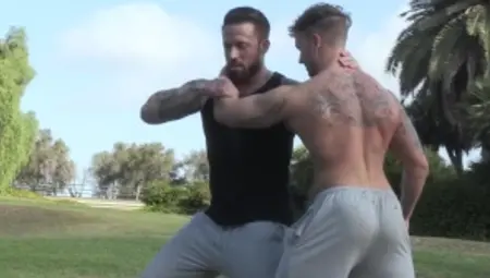 Bromo: Athletic hunk agrees to handjob