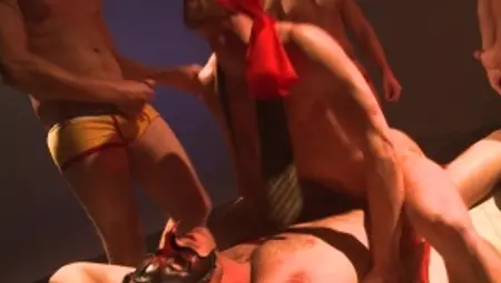 Jizz Orgy: American in mask roleplay