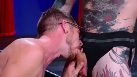 Club Inferno Dungeon - Big cock Alex Killian cumshot