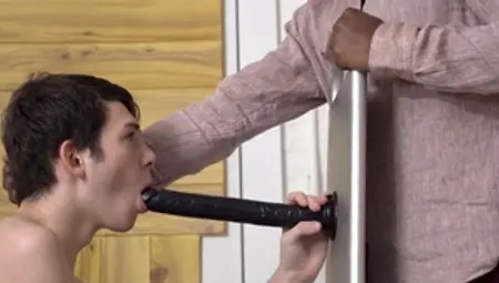 Dakota Lovell - Tyjon throat fucking video