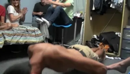 DickDorm: Blond Jt Hunt impressed by Jake