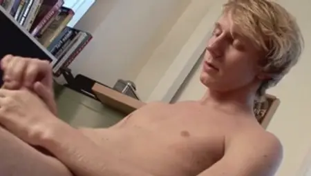 DirtyBoyVideo: Solo blond Evan in shoes first time wanking