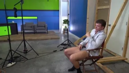 DrillMyHole.com - American ass fuck in office