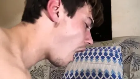 Latin Leche - College student Esteban wants sex scene