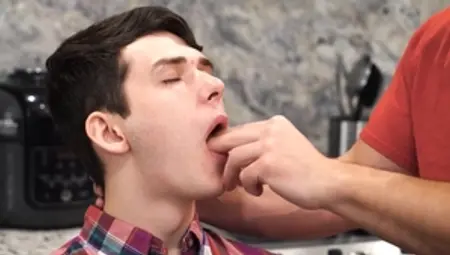 FamilyDick: Weird teacher feels like sex scene