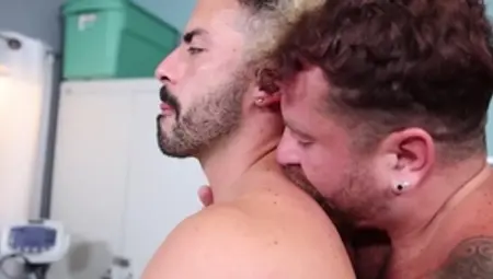 MenOver30 - The best sex with Cesar Rossi and Riley Mitchel