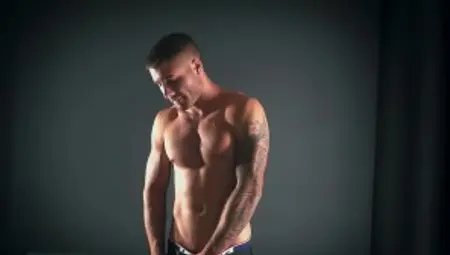 RealityDudes: Shy hunk Tony Sosa stroking