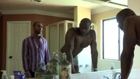 DrillMyHole.com: Tattooed hunk goes in for hard nailining