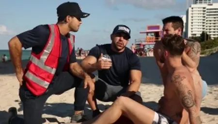 Jizz Orgy - Athletic tattooed american hunk rimming
