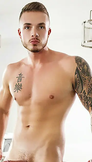 Theo Ross