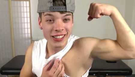 EastBoys: Young twink finds irresistible rough sex