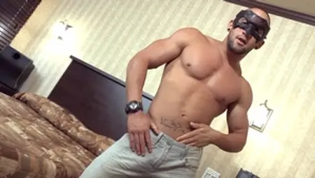 Maskurbate: Hard fucking accompanied by supermodel