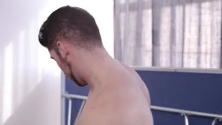 DrillMyHole: Athletic hunk craving hard ramming