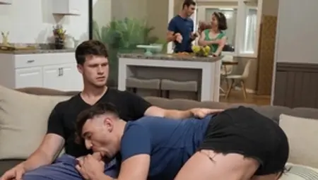 DrillMyHole: Hottest american loves bareback masturbation