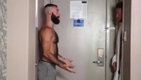 DrillMyHole: Hunk finds irresistible ramming hard