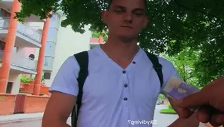 Czech Hunter: Young student gets down for money