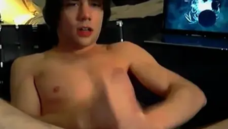 ZackRandall.net - Twink boy Randall sucking uncut cock