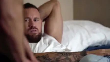 Bromo US - Masturbation & muscle hunk