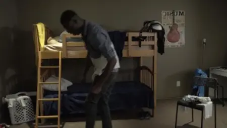 BlackMaleMe.com: Handjob & athletic college guy