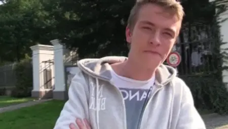 CzechHunter: Sucking for money