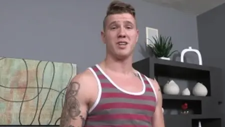 SeanCody.com: Athletic Cort finds pleasure in sloppy fucking