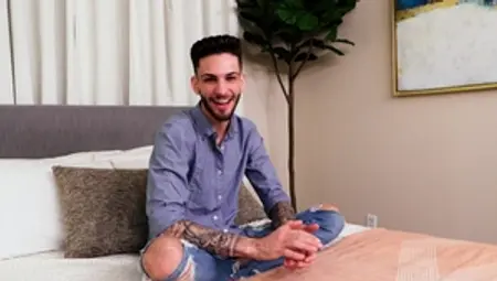 Stagcollective: Amateur Liam jerking big dick