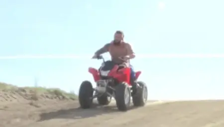 BROMO.com - Masturbating accompanied by muscle hunk